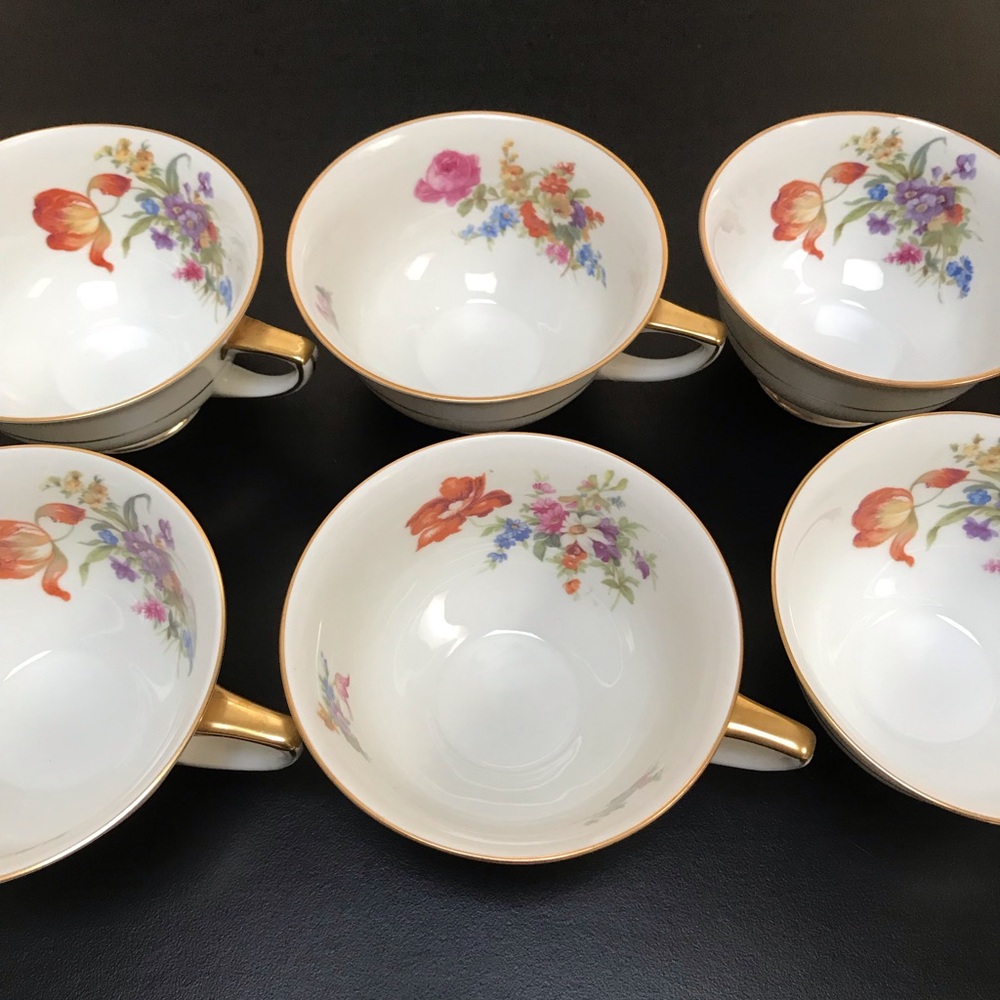 6 H&C tea cups
